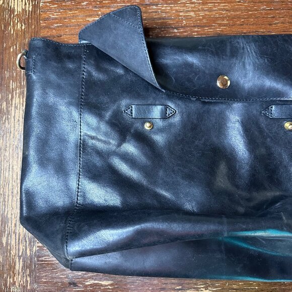 BeCa Black Leather Shoulder Purse With Magnetic Snap Closure & Purple Lining - Picture 7 of 15